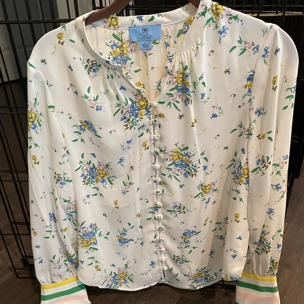 CeCe Floral Blouse Size Small